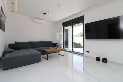 Villa 130 m², Labin - heated pool and view of the old town - 9