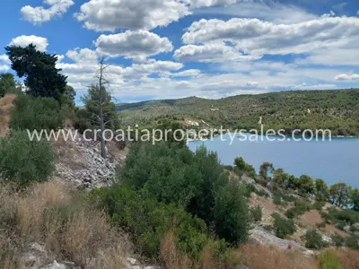 Grundstück, Brač, 7 123 m², 145 000 € - 3