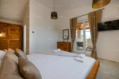 Villa 300 m², Kavran, saltwater pool - 13