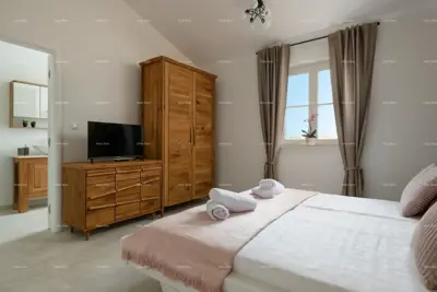 Villa 300 m², Kavran, saltwater pool - 10