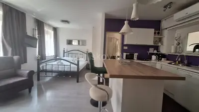 Stan 30 m², Donji grad, centar - garsonijera