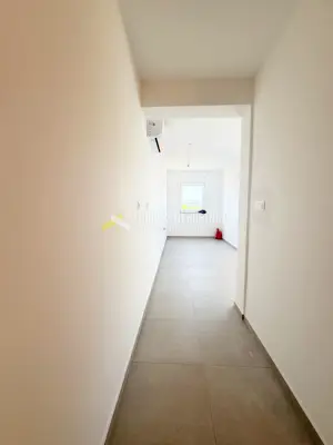 NOVI VINODOLSKI-STAN 54 m² SA DVIJE SPAVAĆE SOBE I DVORIŠTEM - 7