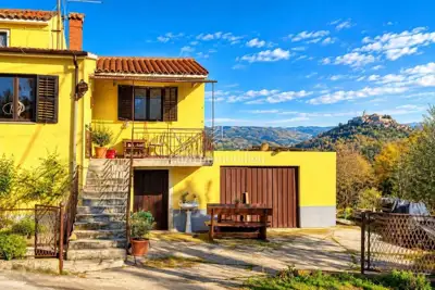House 200 m², Motovun - quiet location and view of nature