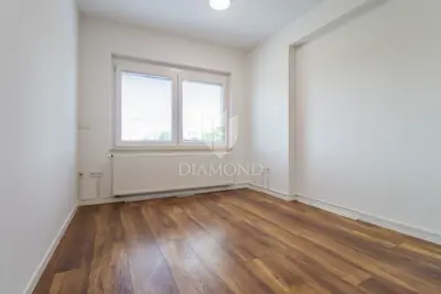 Commercial property for rent in Rudeš, 330 m² - 16