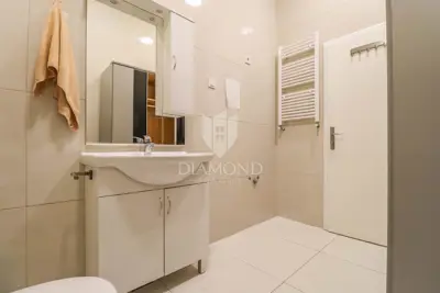 Commercial property for rent in Rudeš, 330 m² - 6