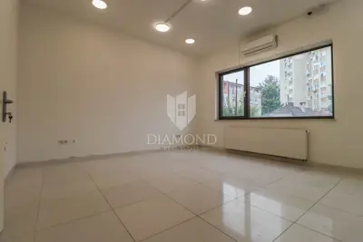 Commercial property for rent in Rudeš, 330 m² - 5