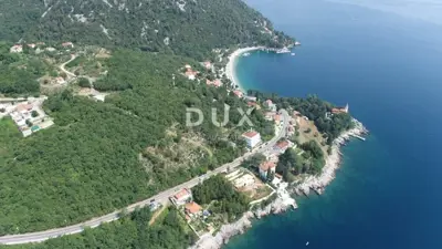 Building plot 6,100 m², Medveja - old house and sea views - 6