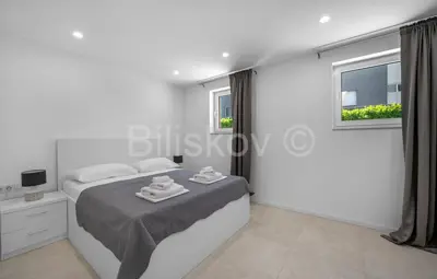 Vila 350 m², Žaborić kod Šibenika, bazen i jacuzzi - 17