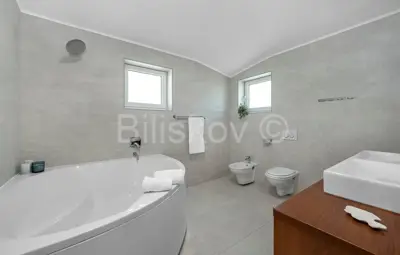 Vila 350 m², Žaborić kod Šibenika, bazen i jacuzzi - 19