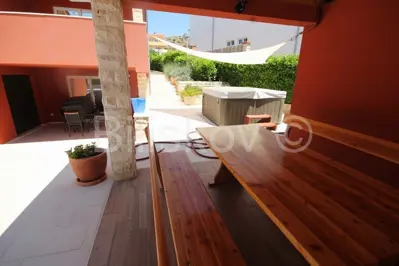 Villa 350 m², Žaborić near Šibenik, pool and jacuzzi - 5