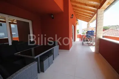 Villa 350 m², Žaborić near Šibenik, pool and jacuzzi - 15