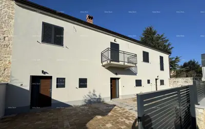 Haus 170 m², Funtana - 3 Apartments und 4 Badezimmer