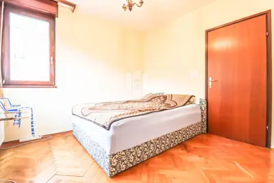 Stan, Gajnice, 3 sobe, garaža i dva balkona - 7