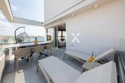 Apartment 95 m², Povljana - first row to the sea - 10