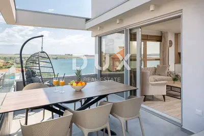 Apartment 95 m², Povljana - first row to the sea - 9
