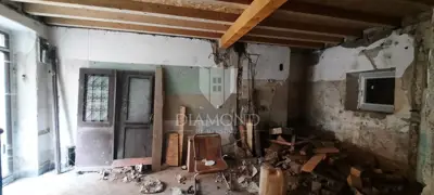 House 96 m², Vodnjan - for renovation in the center - 3