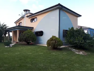 Kuća u Banjolama, uređena okućnica i 4 parkirna mjesta - 4