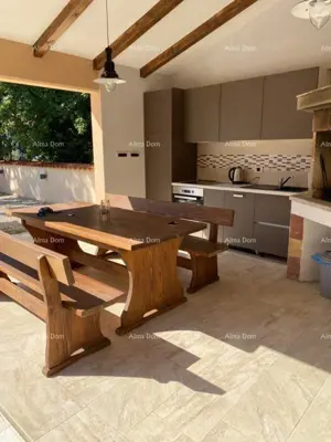 Kuća 200 m², Raša Kunj, bazen i okućnica 695 m² - 17