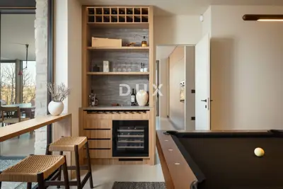 Vila 350 m², Motovun - wellness i grijani infinity bazen - 11