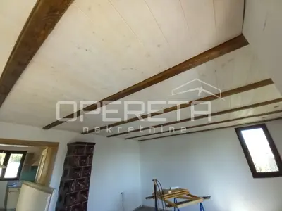 Prodaja više kućica u prekrasnom mirnom mjestu blizu Karlovca - 2