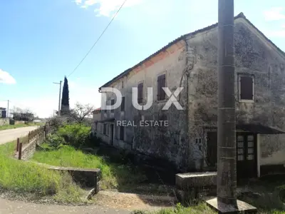 Haus 267 m², Cere bei Žminj - 3 Häuser, Konoba und 2 Garagen - 5