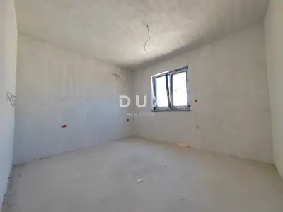 Penthouse 176,5 m², Ika - panoramski pogled na more - 11