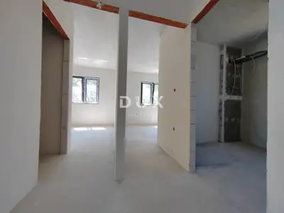 Penthouse 176,5 m², Ika - panoramski pogled na more - 10