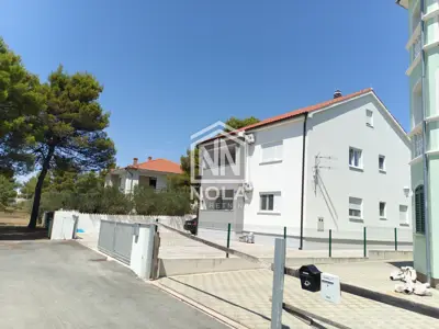 Haus zum Kauf in Vodice, 244,1 m² - 2
