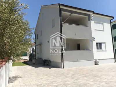 Haus zum Kauf in Vodice, 244,1 m²