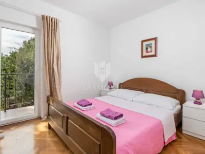 House 250 m², Kornić on the island of Krk, pool and garden area - 16