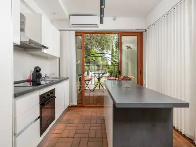 House 250 m², Kornić on the island of Krk, pool and garden area - 11