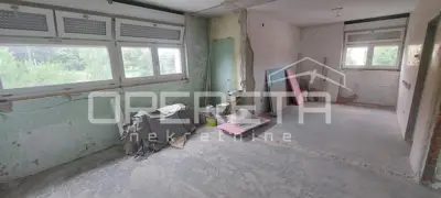 Apartment 95 m², Pantovčak - garage and balcony