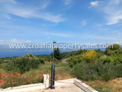 House on the island of Brač, quiet location and privacy - 3