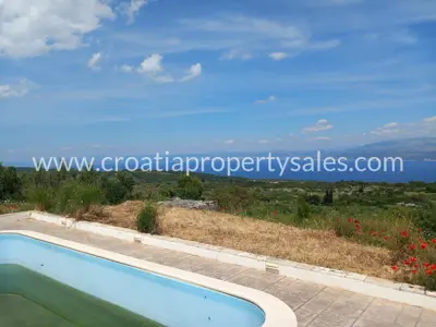 House on the island of Brač, quiet location and privacy - 2