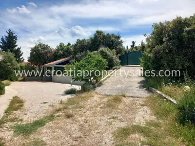 House on the island of Brač, quiet location and privacy - 6