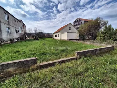 Murter, building plot in a quiet location