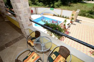 Haus 500 m², Rafaeli bei Višnjan, ruhige Lage - 3