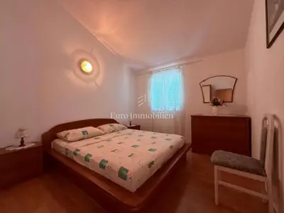 House 278 m², Zaostrog - quiet location by a pine forest - 20