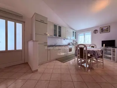 House 278 m², Zaostrog - quiet location by a pine forest - 11