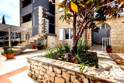 apartmanska kuća 1. red do mora, Čiovo! - 4