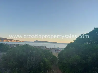 Land, Otok Vis, 4 052 m², 1 013 000 € - 2