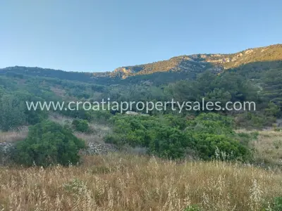 Land, Otok Vis, 4 052 m², 1 013 000 € - 8