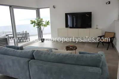 Villa in Omiš, luxury new construction with panoramic sea view - 10