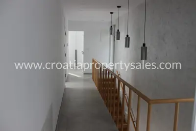 Villa in Omiš, luxury new construction with panoramic sea view - 16