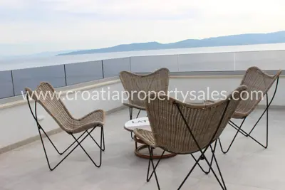 Villa in Omiš, luxury new construction with panoramic sea view - 12