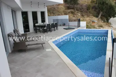 Villa in Omiš, luxury new construction with panoramic sea view - 5
