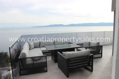 Villa in Omiš, luxury new construction with panoramic sea view - 4