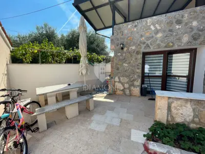 Semi-detached house 60 m², Malinska - Okolica, terrace and yard - 14