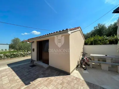 Semi-detached house 60 m², Malinska - Okolica, terrace and yard - 9