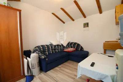 Semi-detached house 60 m², Malinska - Okolica, terrace and yard - 10